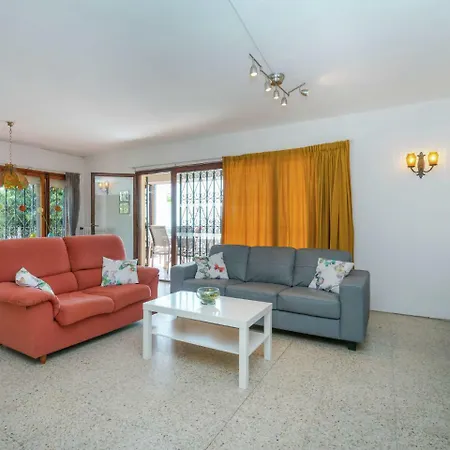 Apartment Quaint In With Sea Nearby
